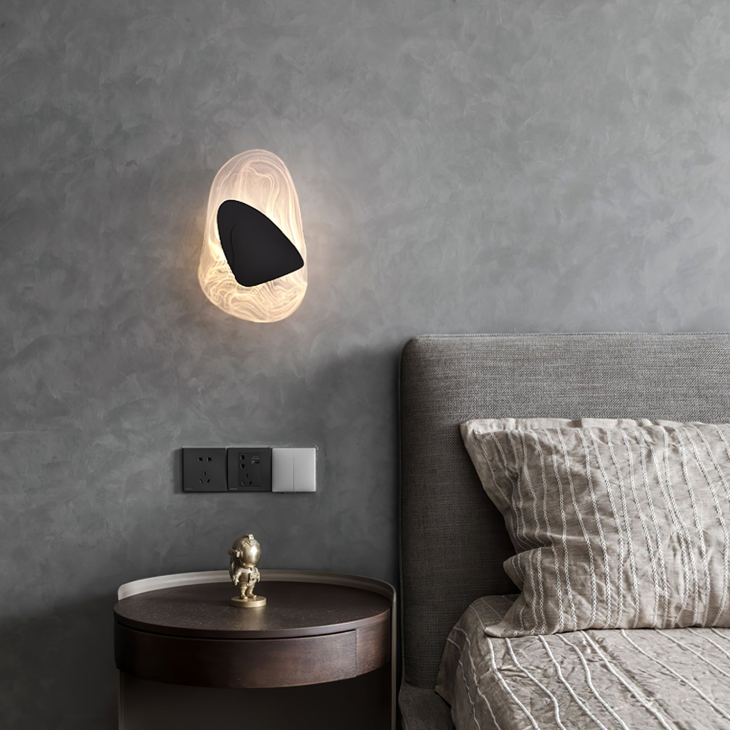 Modern Artistic Black Glass Wall Light for Living Room or Bedroom