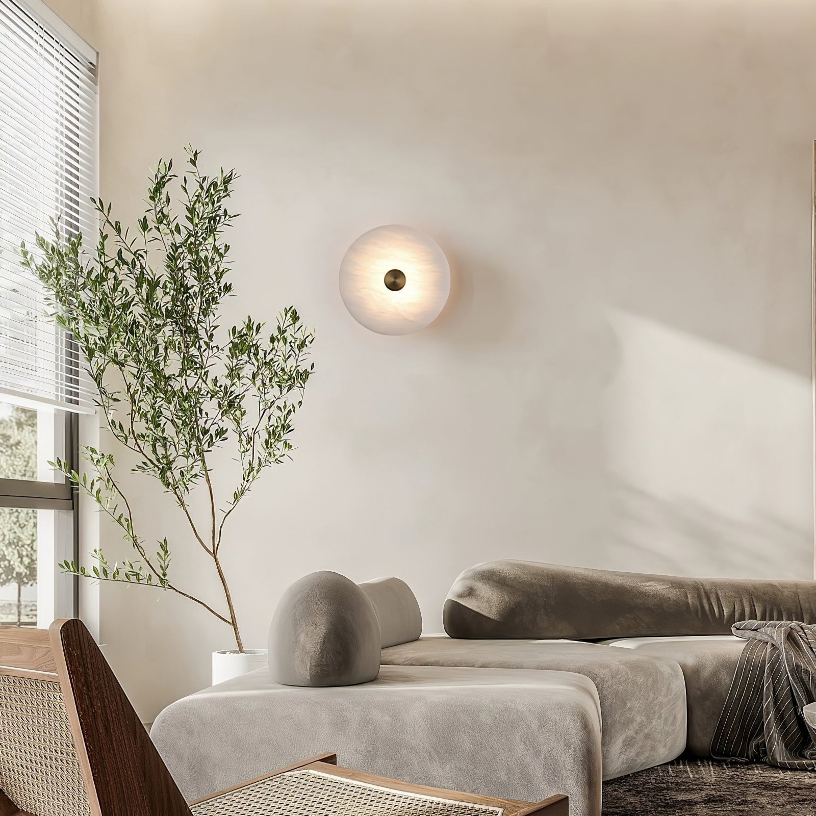 Modern Round Alabaster Wall Light for Elegant Interiors