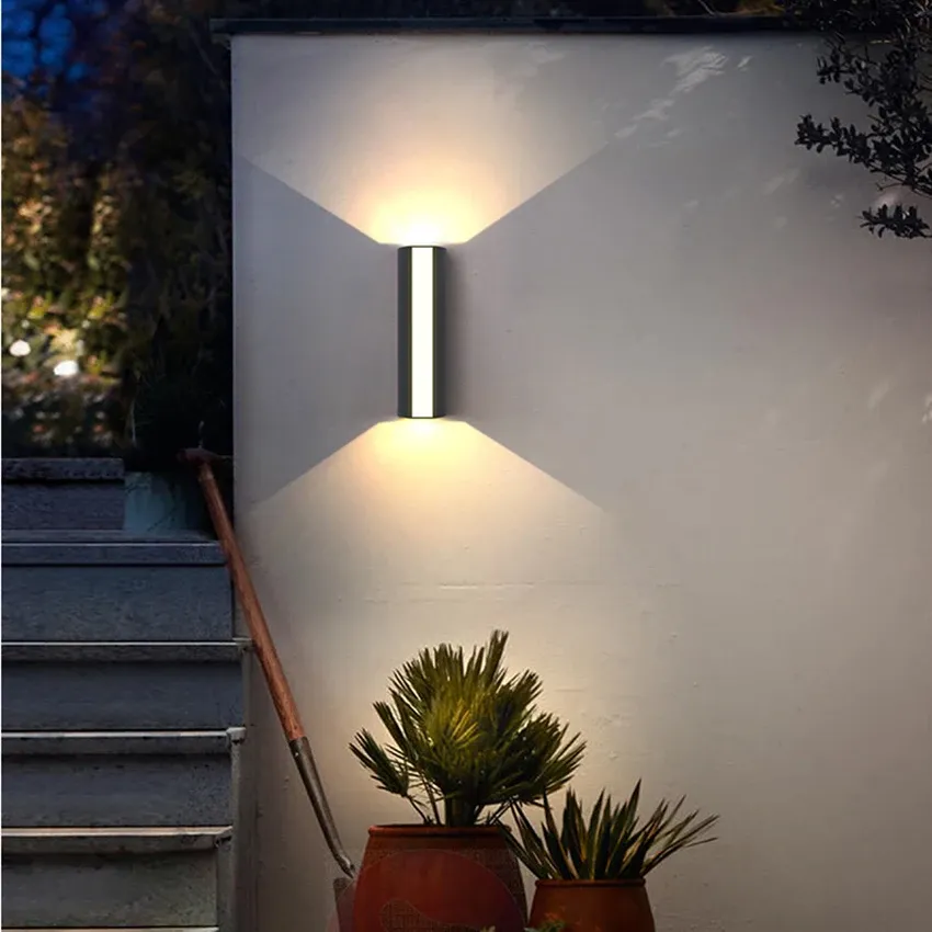Long Tube LED Outdoor Wall Light – Modern Waterproof Exterior Lighting