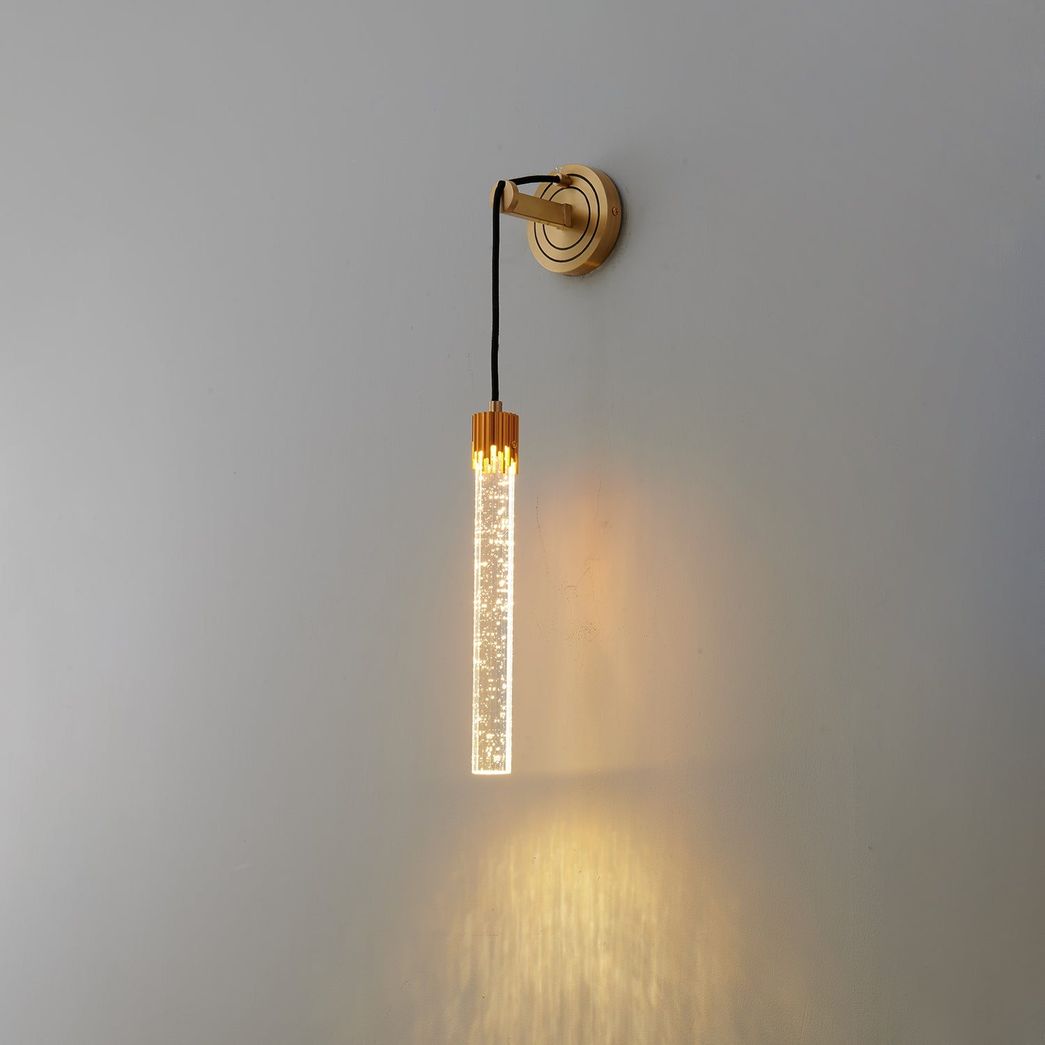 Luxury Brass Crystal Wall Light for Timeless Interior Ambiance