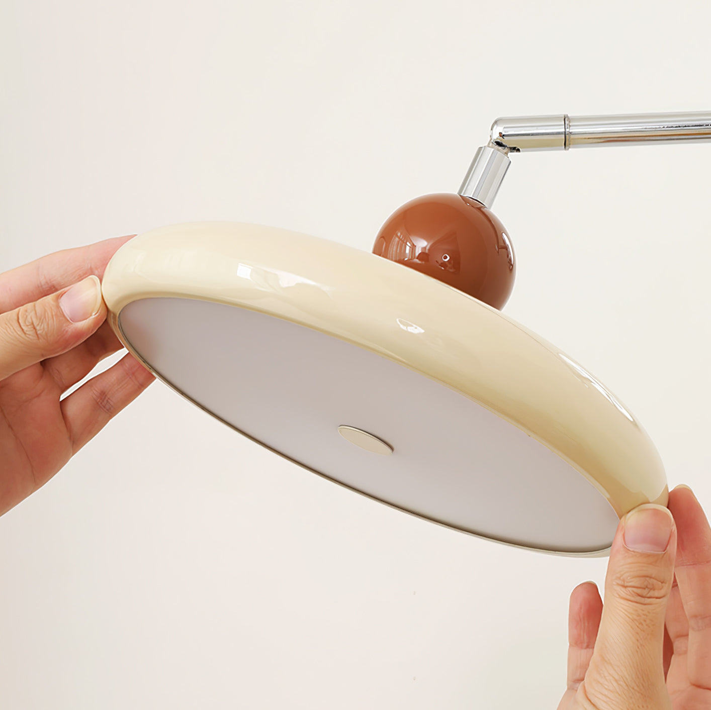 Modern Swing Arm Wall Light Adjustable LED Wall Lamp