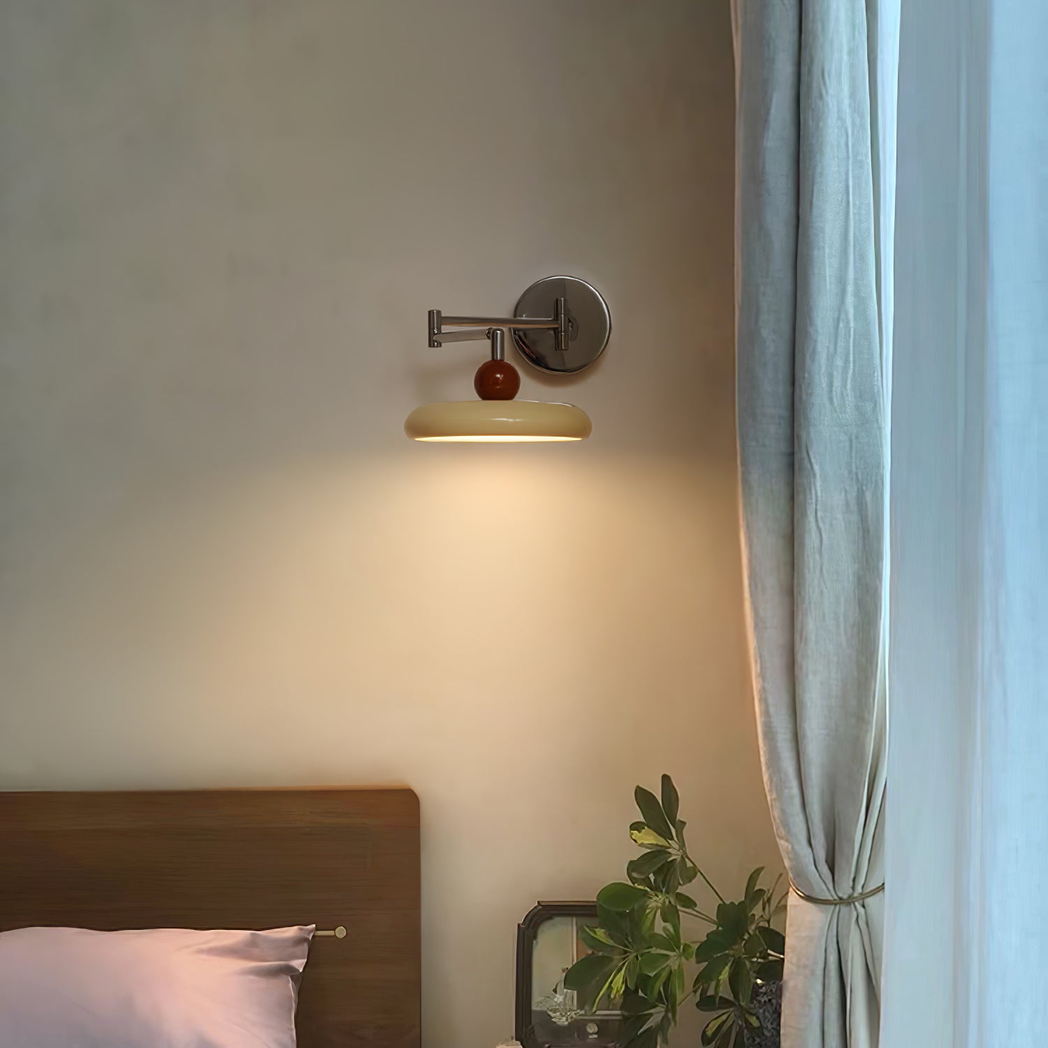 Modern Swing Arm Wall Light Adjustable LED Wall Lamp