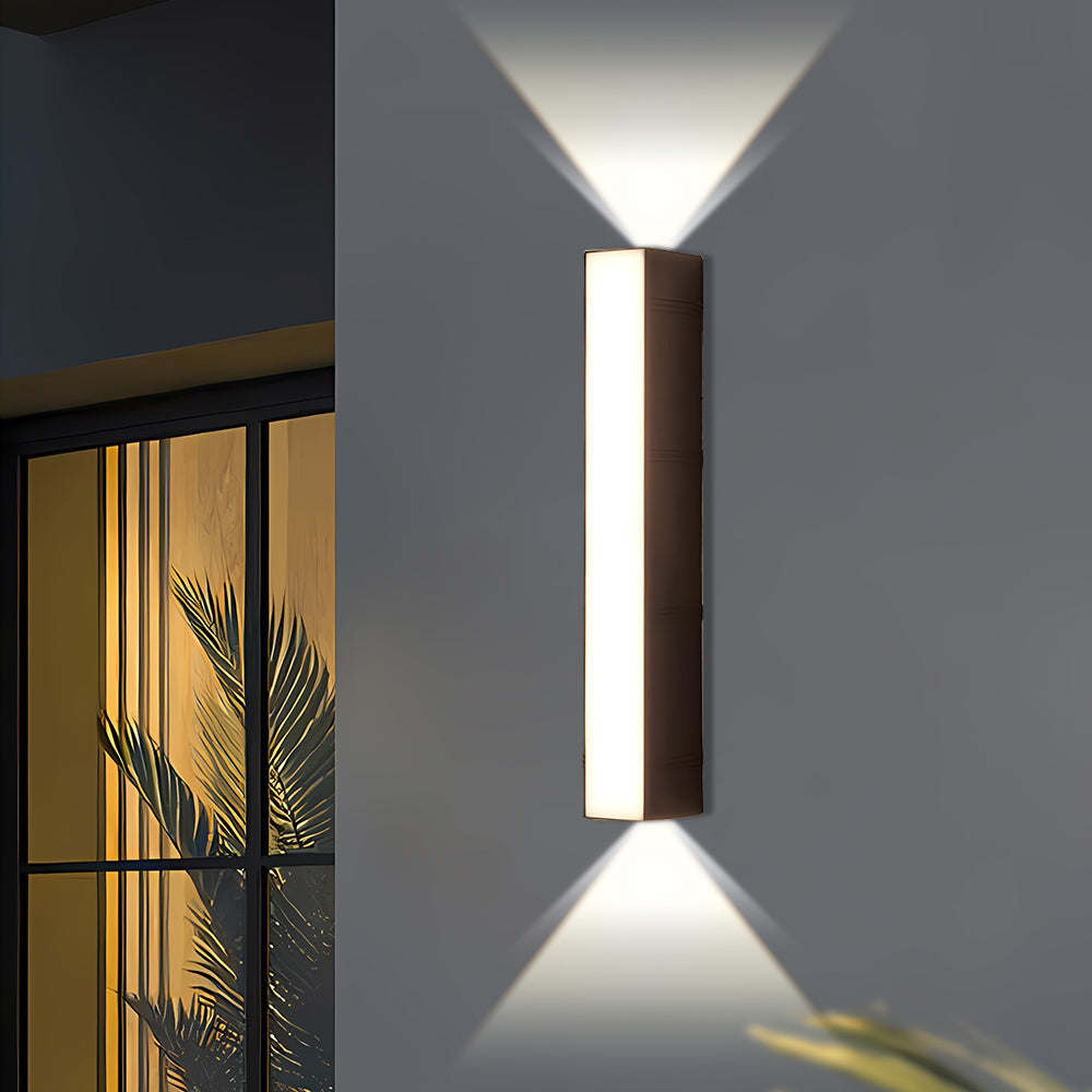 Long Tube LED Outdoor Wall Light – Modern Waterproof Exterior Lighting