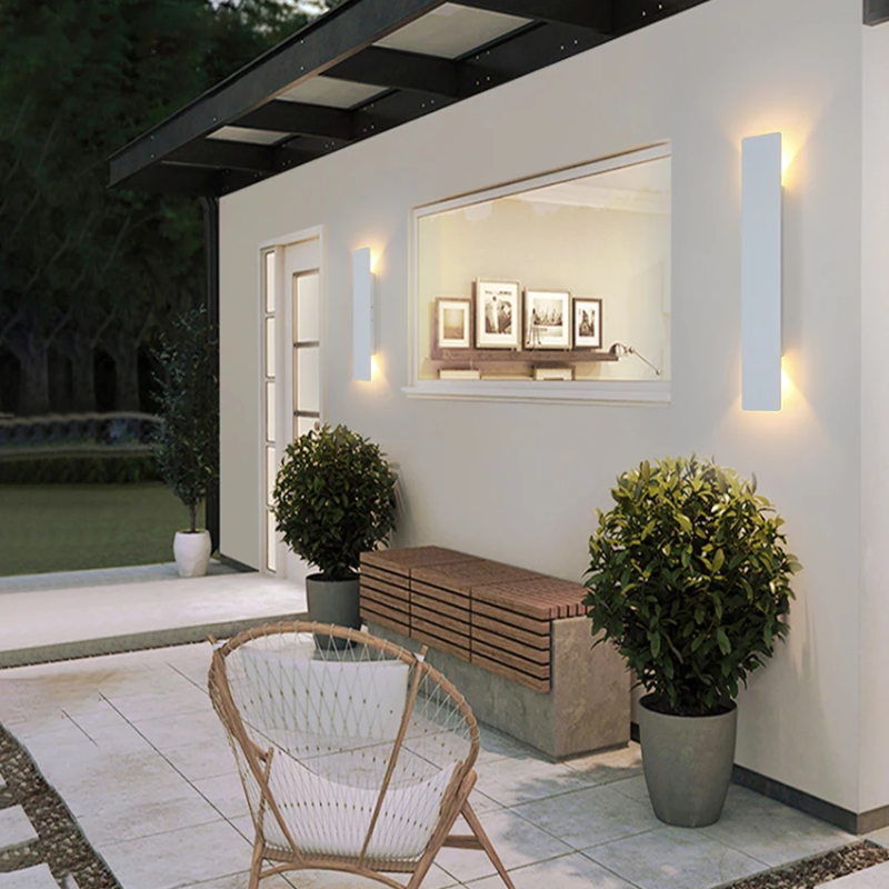 Outdoor LED Wall Light, Waterproof IP65 Garden and Patio Lamp