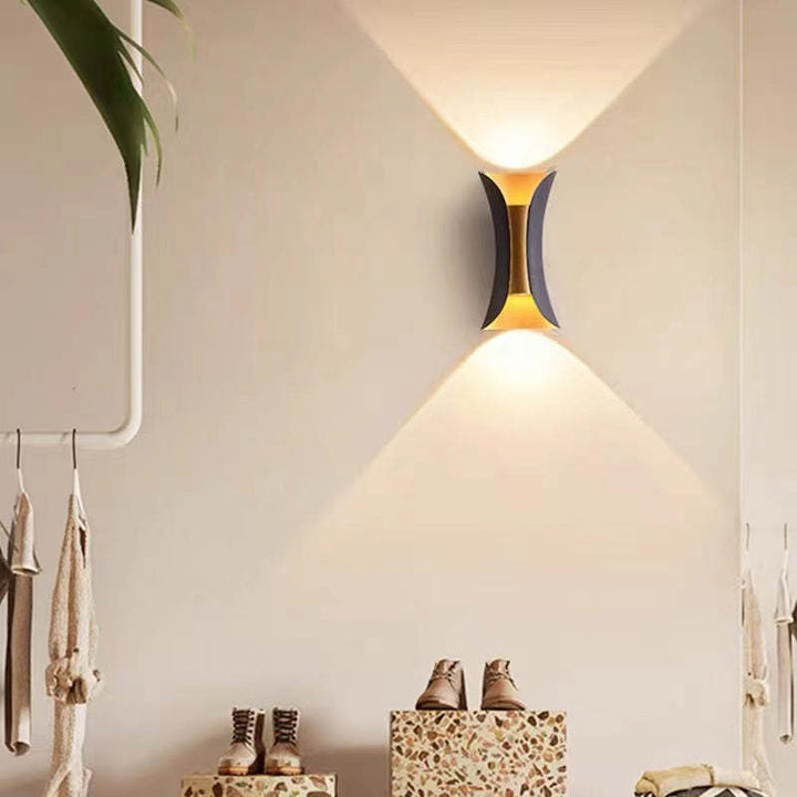 Outdoor Waterproof LED Wall Light in Modern Aluminum and Glass Design