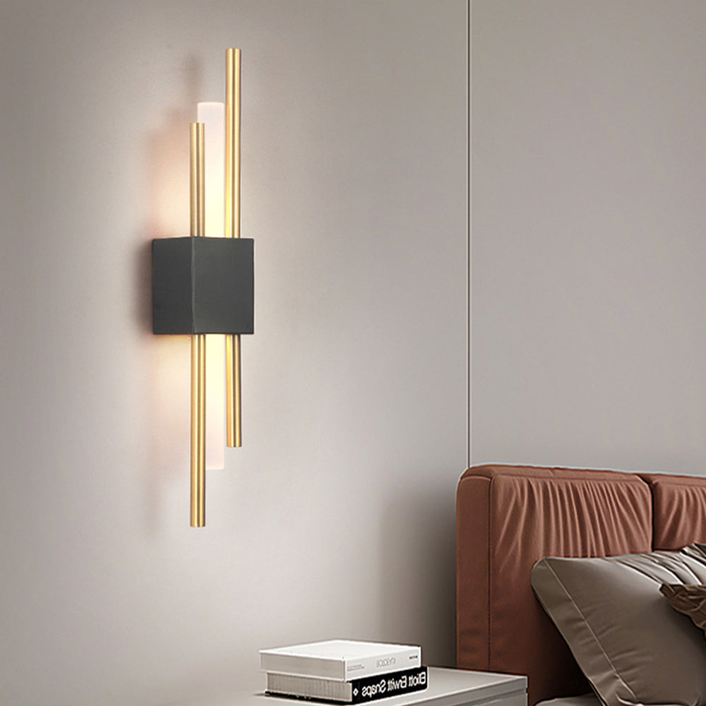 Black and Gold Modern Wall Sconce – Stylish LED Accent Lighting