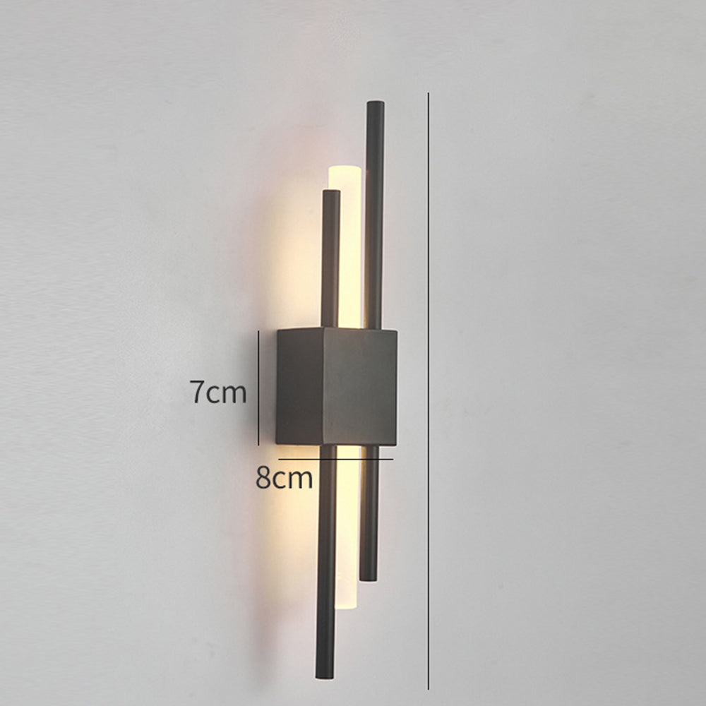 Black and Gold Modern Wall Sconce – Stylish LED Accent Lighting