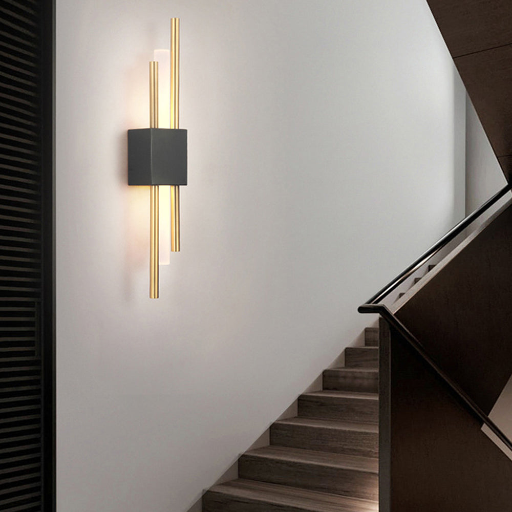 Black and Gold Modern Wall Sconce – Stylish LED Accent Lighting