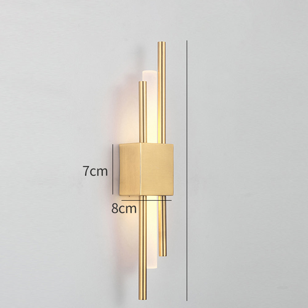 Black and Gold Modern Wall Sconce – Stylish LED Accent Lighting