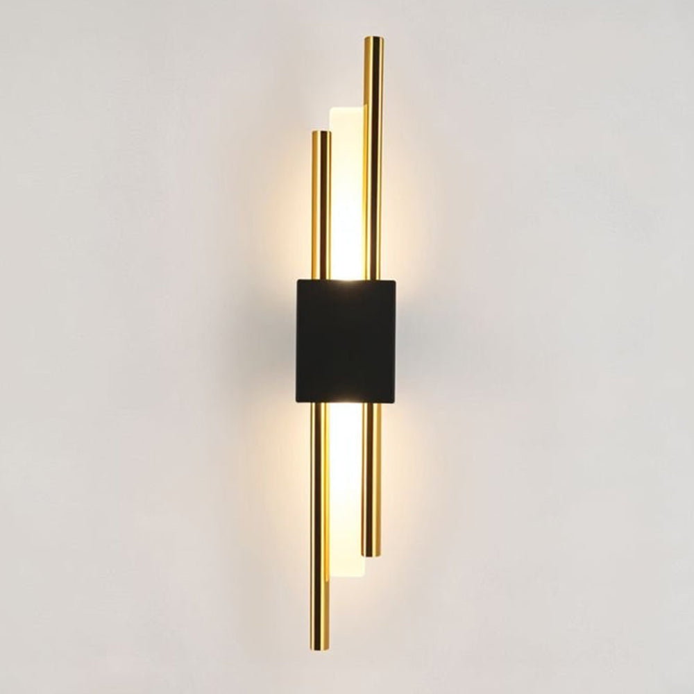 Black and Gold Modern Wall Sconce – Stylish LED Accent Lighting